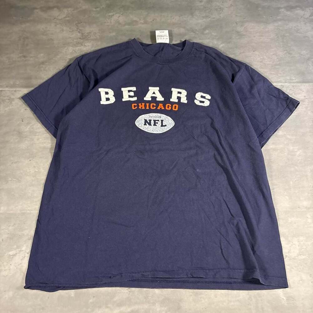 Vintage 90s Logo Athletic Chicago Bears NFL Graphic T-Shirt
